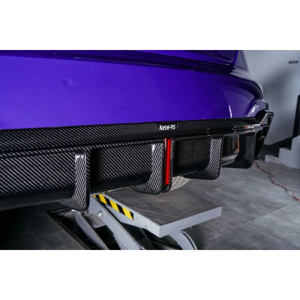 Bakre diffusor i pre-preg carbon för Audi RS5 B9.5 2020–2022 – variant 2