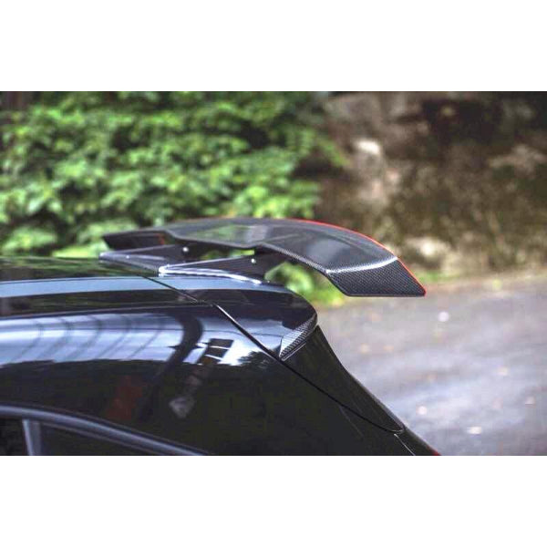 Bakre takspoiler i carbon VRS för Mercedes-Benz A-klass W176 Sport/AMG