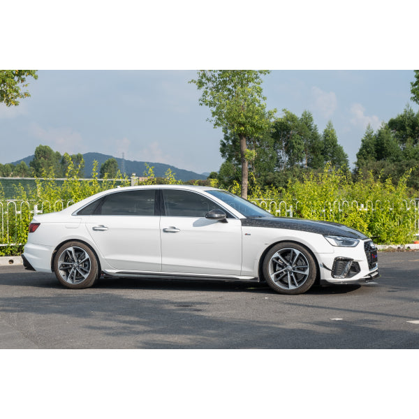 TAKD sidokjolar i pre-preg carbon för Audi A4/S4/RS4 B9 2020–