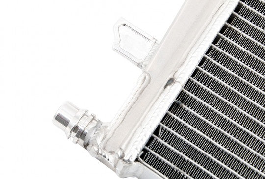 Forge Motorsport Chargecooler-kylare PolarCooler – Toyota Supra A90 / BMW Z4 G29 (Silver)