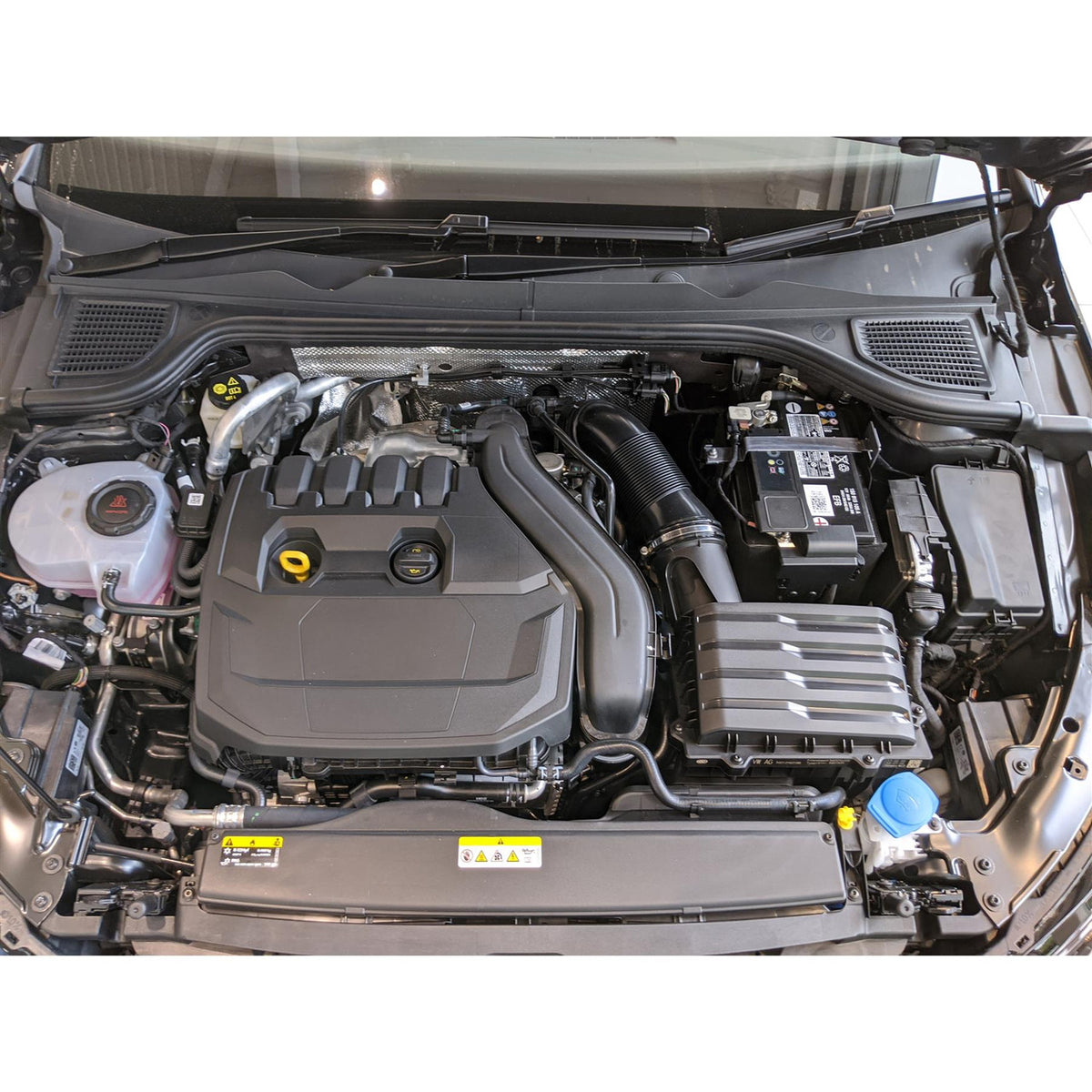Ramair insugskit Volkswagen Arteon 3H Golf Mk7 Mk8 T-Cross T-Roc Touran Mk2 Tiguan AD Allspace BW Polo AW Passat 3G Caddy Mk4 Mk5 1.0 MPI 1.5 TSI TFSI eTSI (JSK-143-BK)