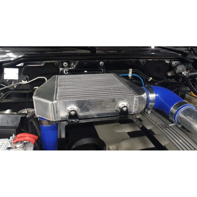 FMIC.EU Intercooler-kit Nissan Patrol 3.0D M57 Top Mount (Blå) – bild 4