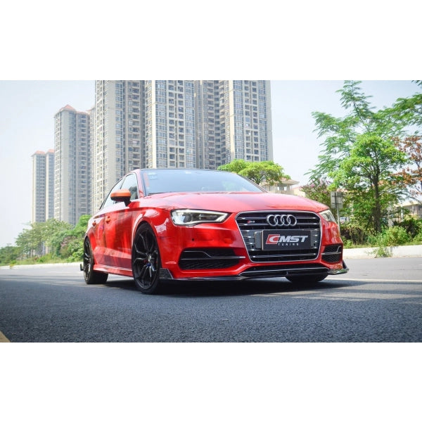 Frontläpp version 2 i blank carbon för Audi A3 / S3 / RS3 8V Sedan 2014–2016