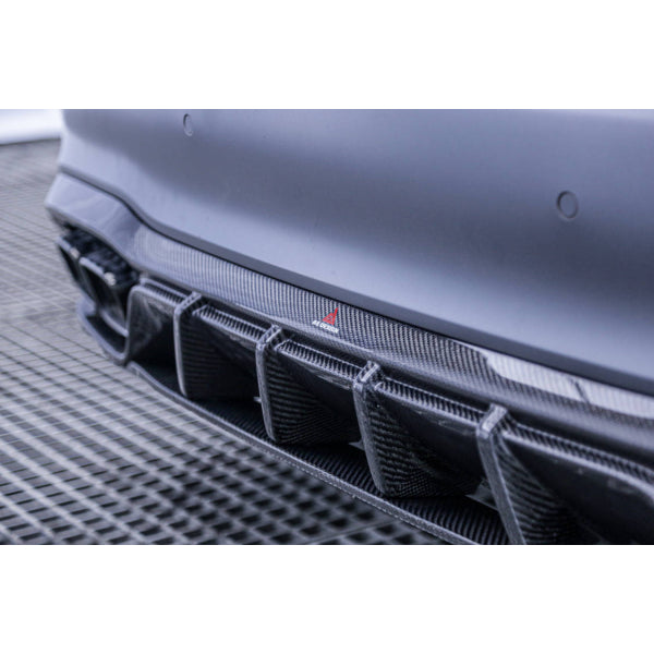 Bakre diffusor i Dry Carbon (pre-preg) för Mercedes-AMG E63 S (2019+)