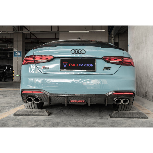 TAKD bakre diffusor i dry pre-preg carbon för Audi A5 / S5 F5 2020–2023 variant 2 – bild 4