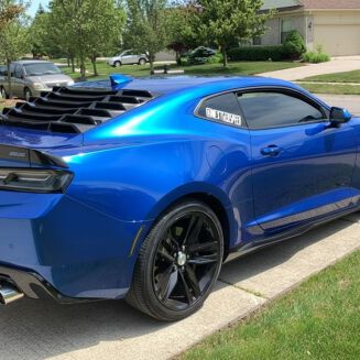 Bakrutepersienner IK-stil blanksvart – Chevrolet Camaro 2016-2023