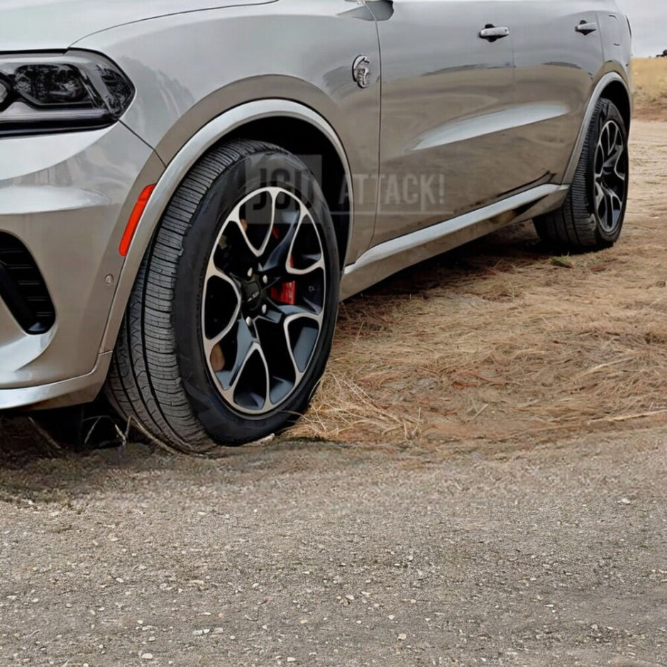 Side Skirts – 2021+ SRT Hellcat Style (DURANGO 14-26)
