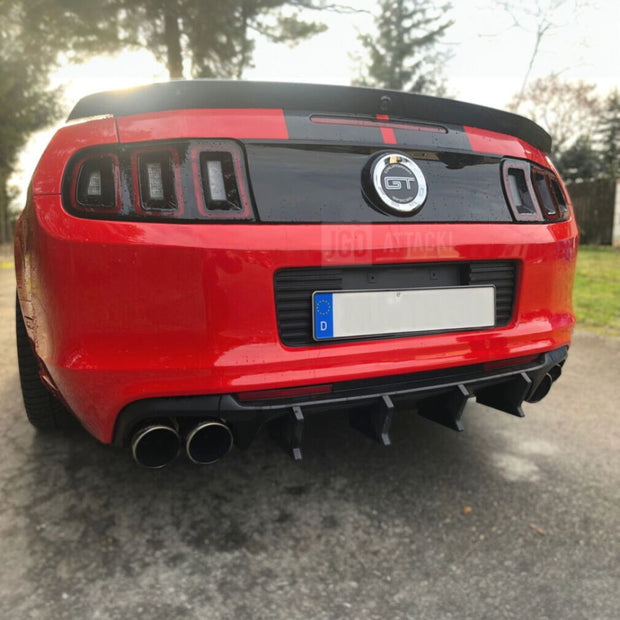 Bakre diffusor – V2 Competition Style - Matte Black – Ford Mustang 2013-2014