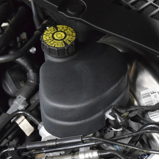 Kåpa till bromshuvudcylinder – Textured Black – Ford Mustang 2015-2023
