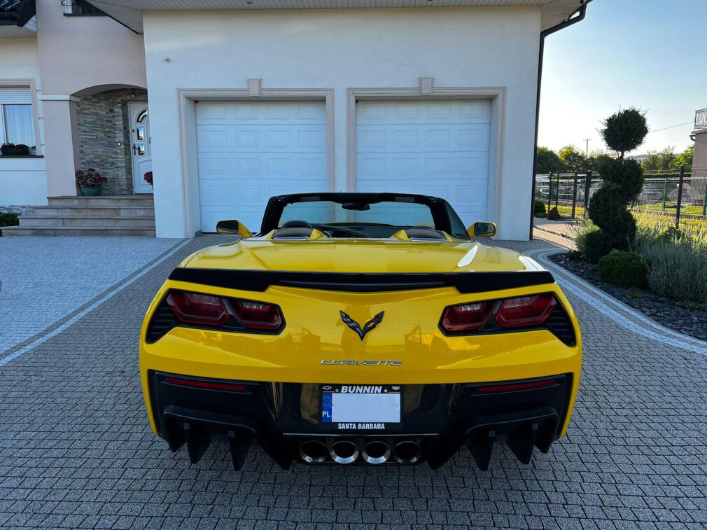 Rear Diffuser Extensions With Fins