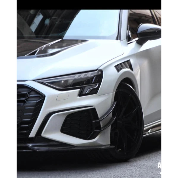 Canards till främre stötfångaren i blank carbon för Audi A3 S line / S3 8Y