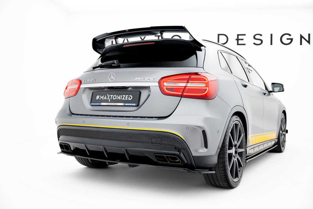 Bakre Splitter (With Vertical Bars) V.1 för Mercedes-Benz GLA 45 AMG