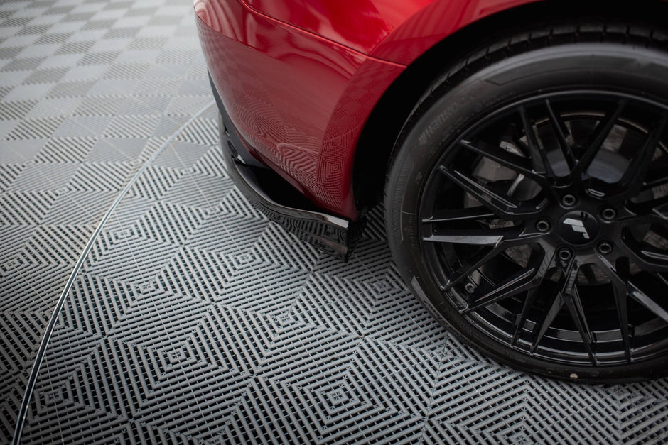 Bakre Splitter (With Vertical Bars) V.1 för Tesla Model 3 Project Highland(Facelift)