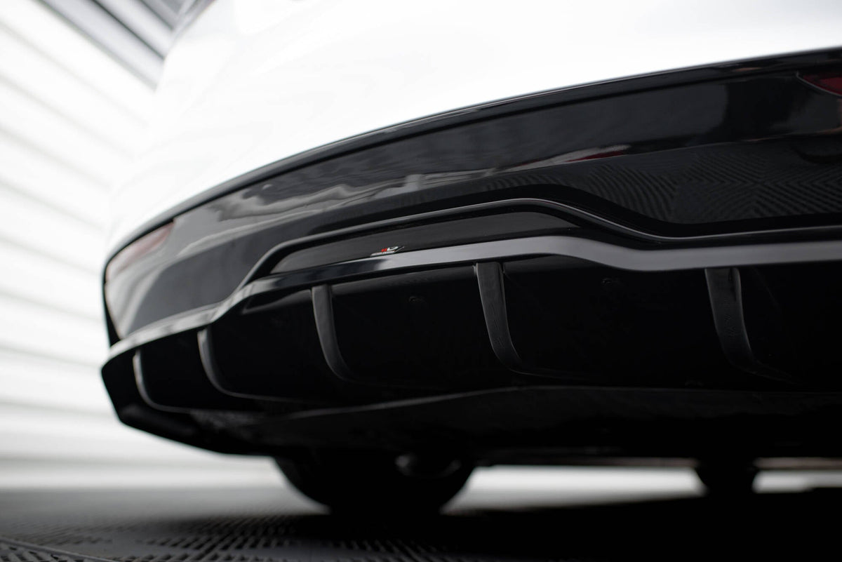 Bakre Splitter (With Vertical Bars) V.1 för Tesla Model S Plaid Mk1 Facelift