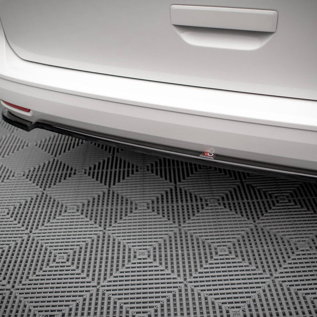 Bakre Splitter för Volkswagen Caddy Mk5 / Ford Transit Connect Mk3