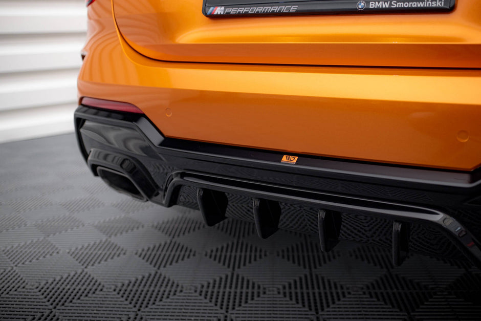 Rear Valance för BMW M440i / M440d G22 / G23 / G22 Facelift / G23 Facelift
