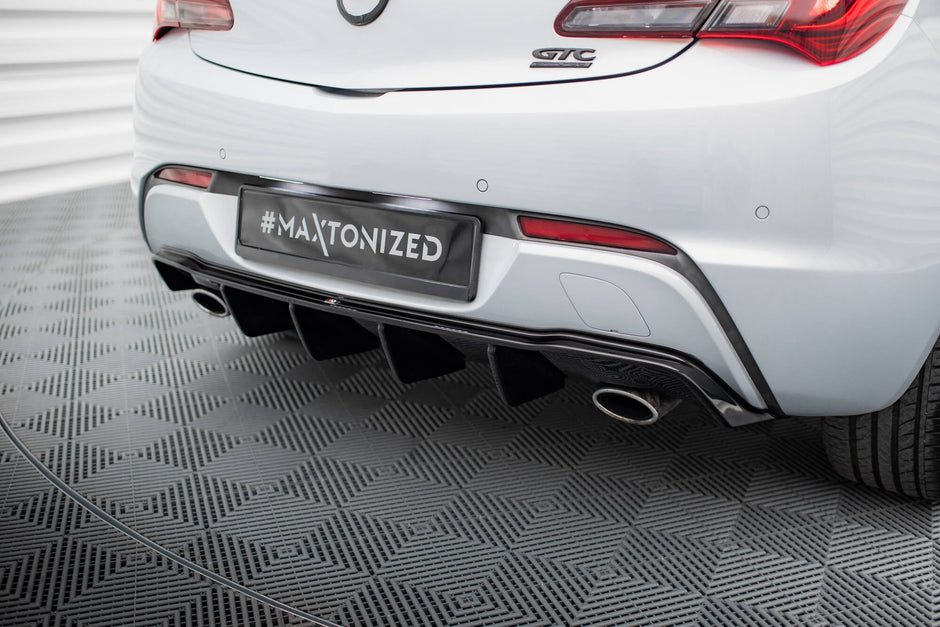 Rear Valance för Opel Astra GTC OPC-Line J (Version with single Exhausts on both sides)