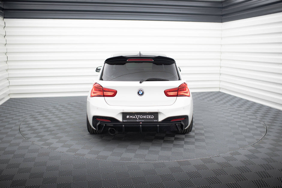 Rear Valance V.3 för BMW 1 M-Pack F20 Facelift (Version with single Exhaust on one side)