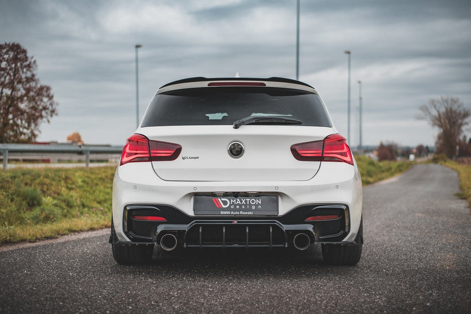 Street Pro Bakre Diffuser V.4 för BMW M140i