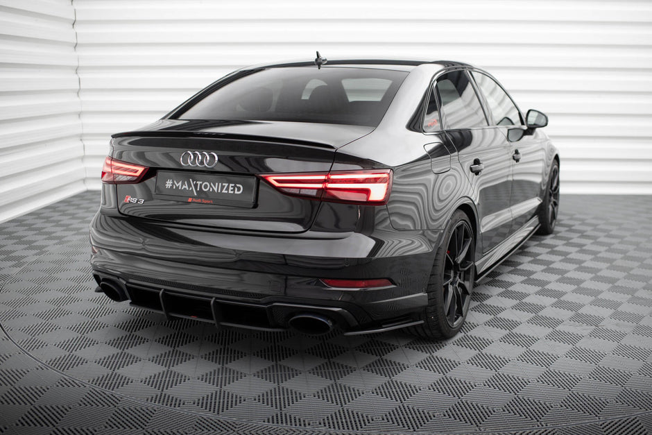 Street Pro Bakre Sidosplitters för Audi RS3 Sedan 8V Facelift