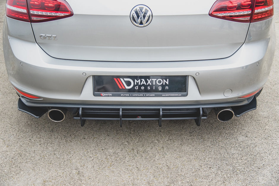 Street Pro Bakre Sidosplitters V.2 för Volkswagen Golf Mk7 GTI