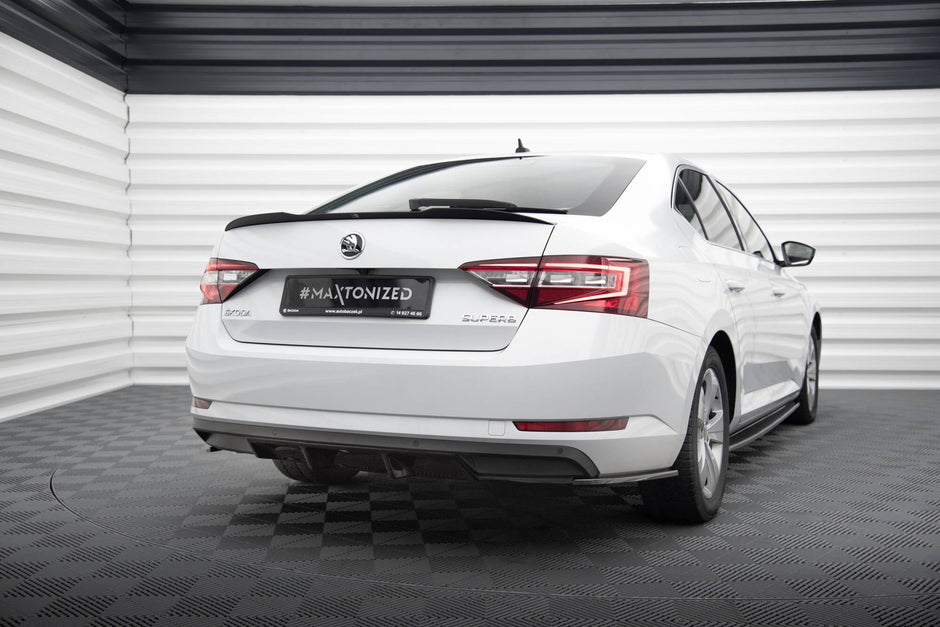 Spoilerläpp V.2 för Skoda Superb Liftback Mk3 / Mk3 Facelift