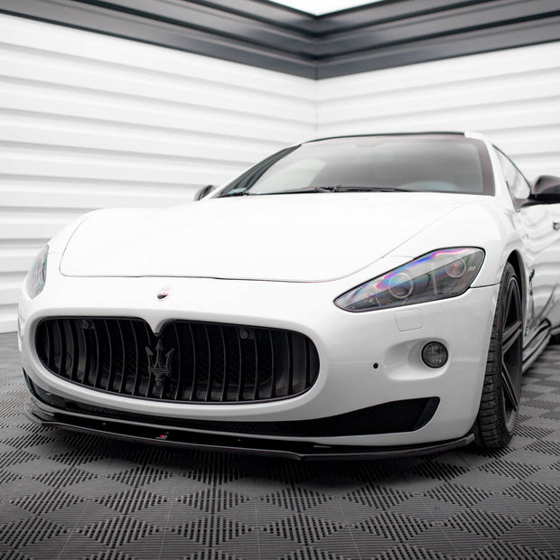 Frontläpp för Maserati Granturismo Mk1
