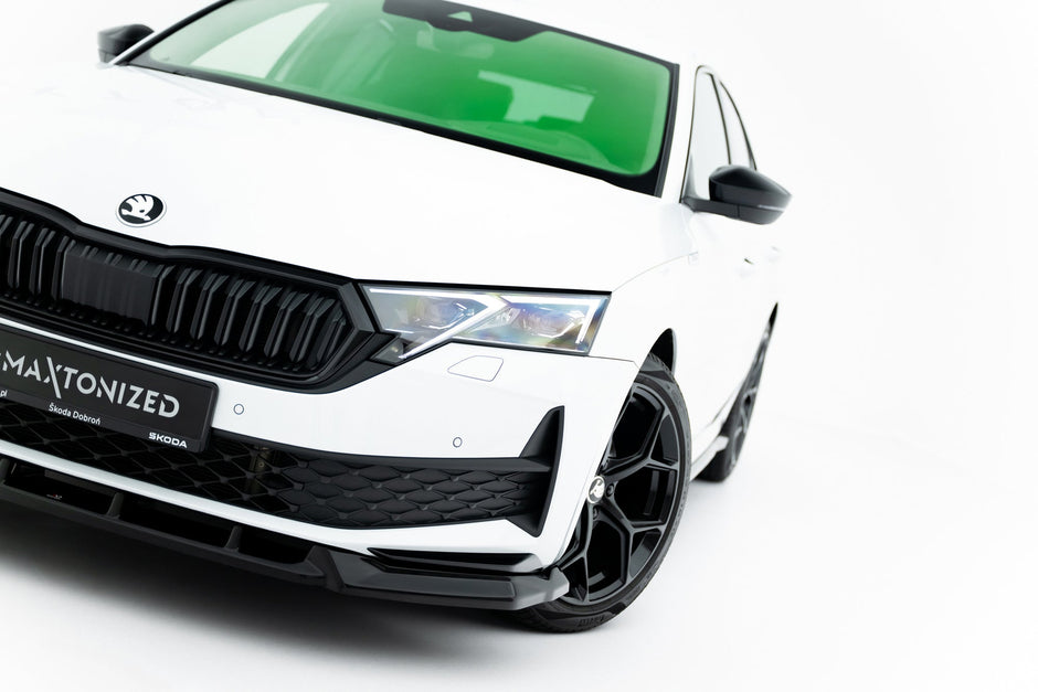 Frontläpp för Skoda Octavia Sportline Liftback / Combi Mk4 Facelift