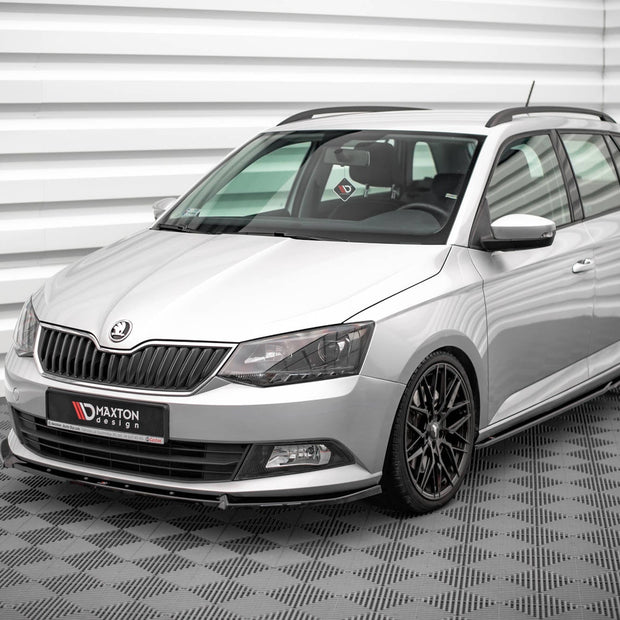 Frontläpp V.1 för Skoda Fabia Mk3