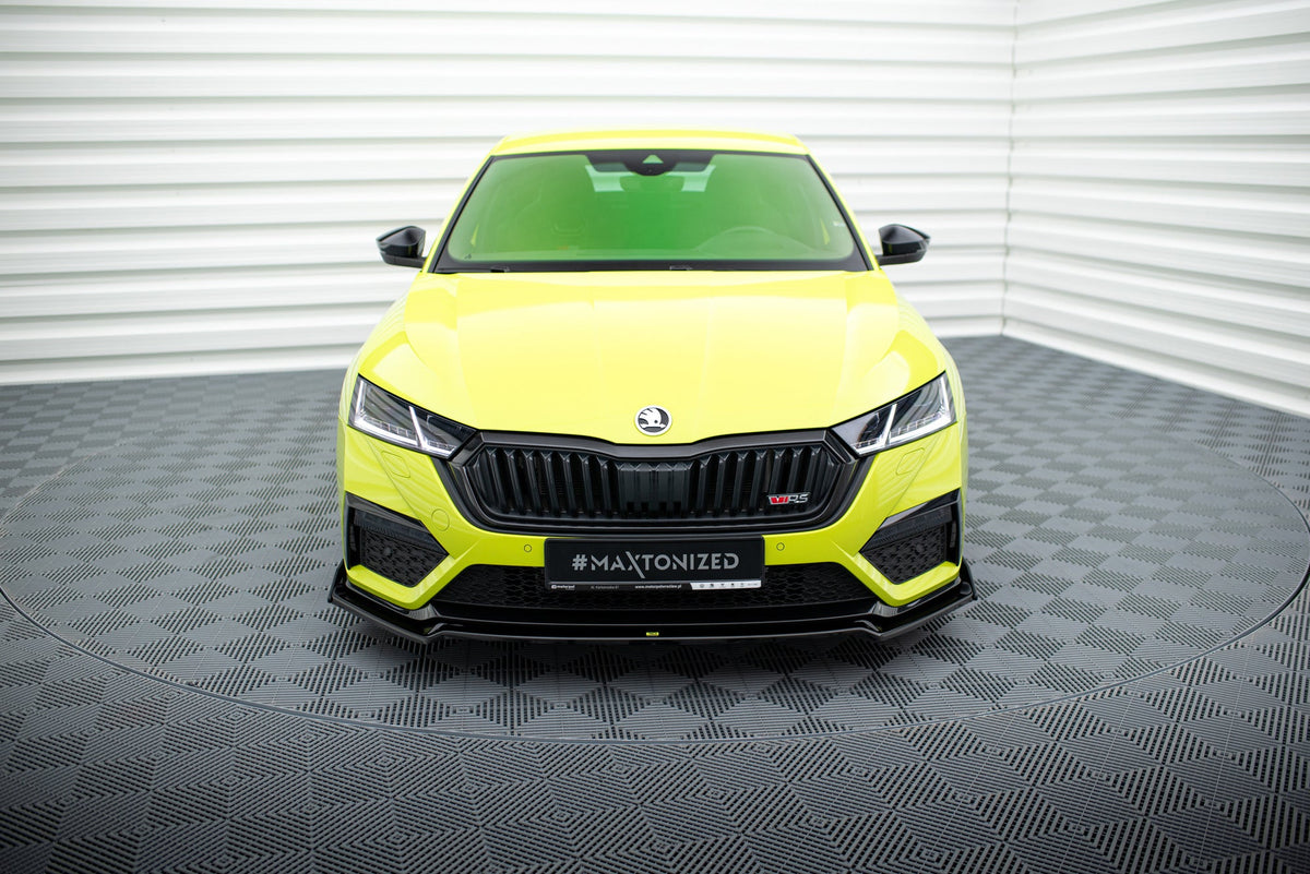 Frontläpp V.2 + Flaps för Skoda Octavia RS Mk4