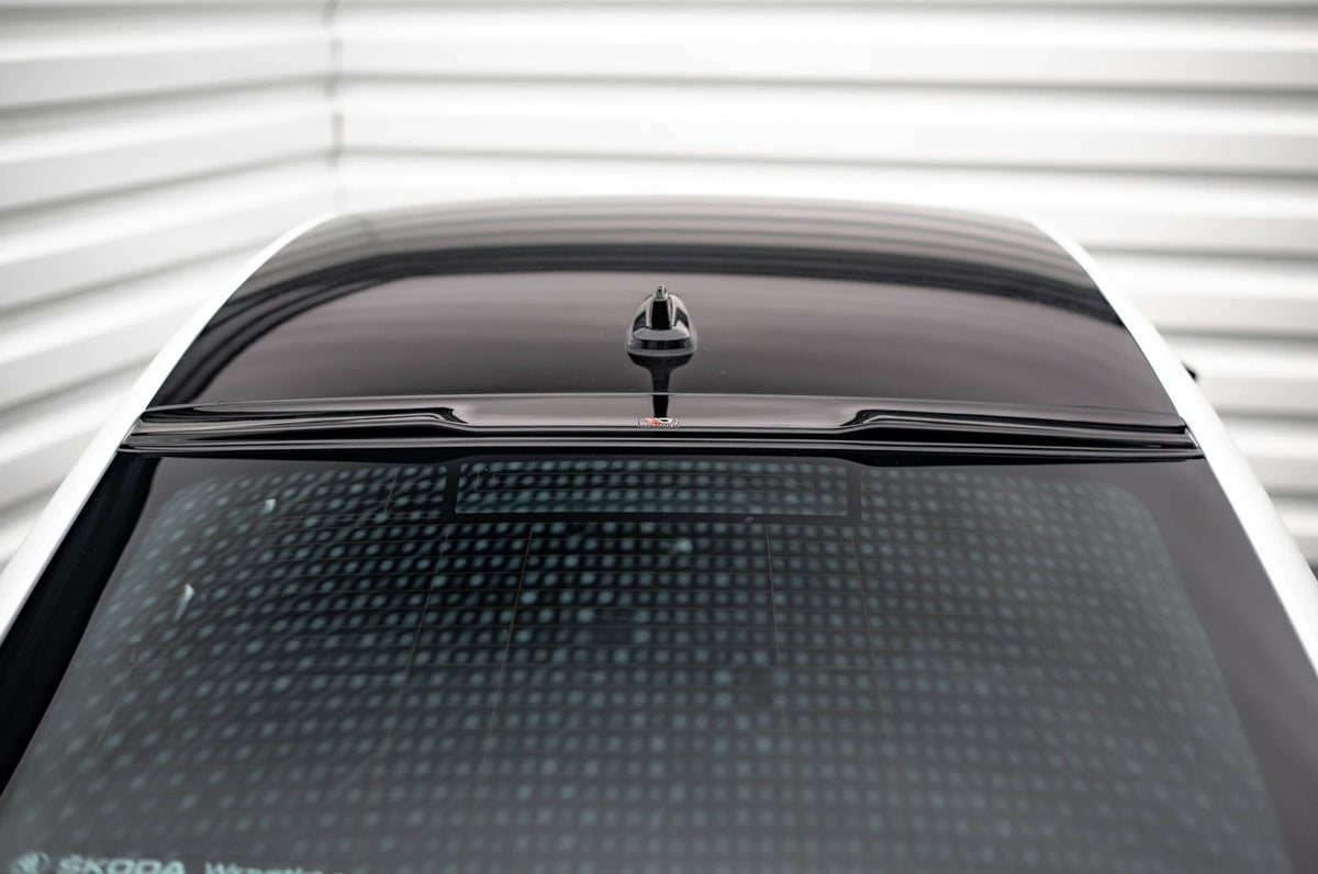 The Extension Of The Rear Window för Skoda Octavia Liftback Mk4