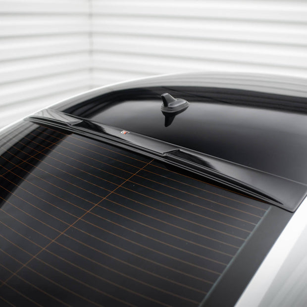 The Extension Of The Rear Window för Volkswagen Passat GT B8 Facelift USA