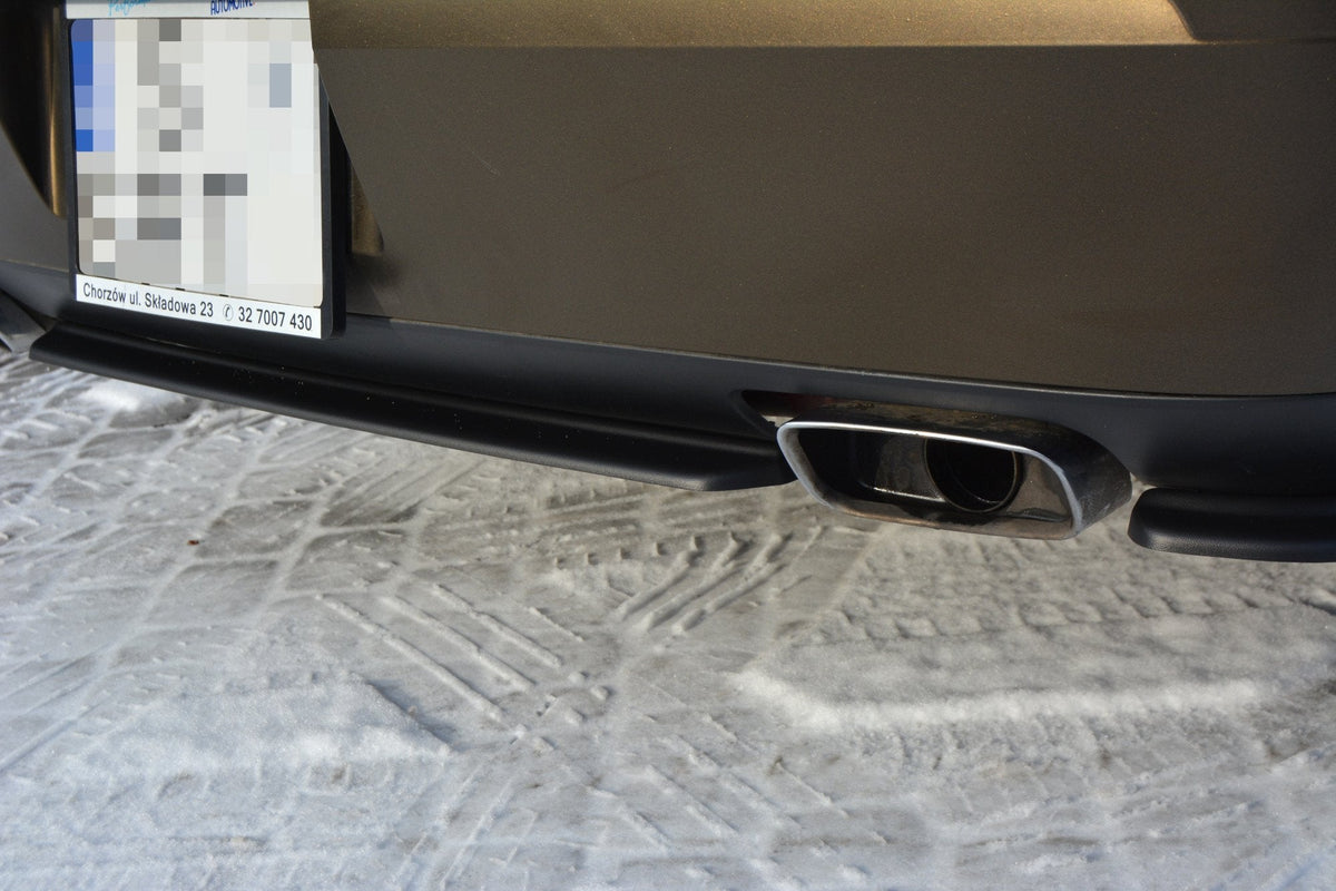 Bakre Splitter för Dodge Challenger Mk3. PHASE-I SRT8 Coupe (without vertical bars)