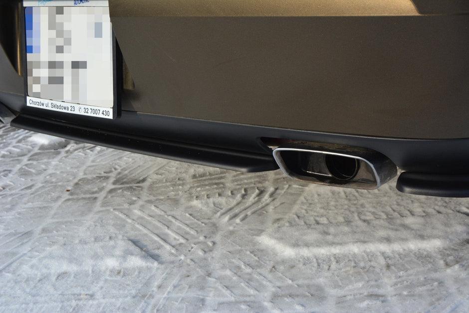 Bakre Splitter för Dodge Challenger Mk3. PHASE-I SRT8 Coupe (without vertical bars)