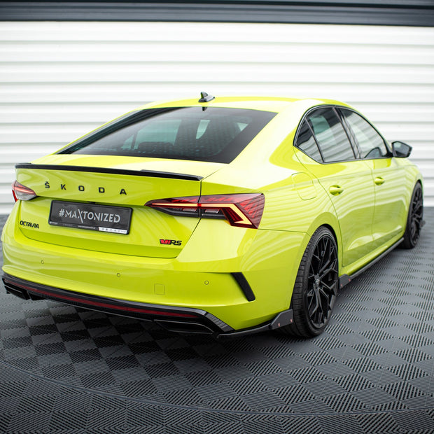 Bakre Sidosplitters V.2 + Flaps för Skoda Octavia RS Combi / Liftback Mk4 / Mk4 Facelift
