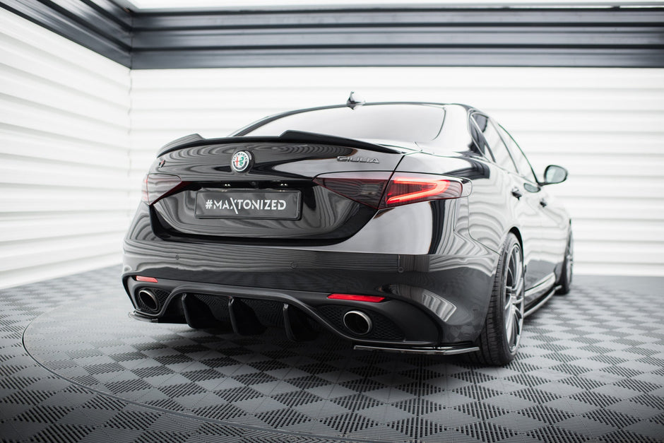 Bakre Sidosplitters för Alfa Romeo Giulia Veloce