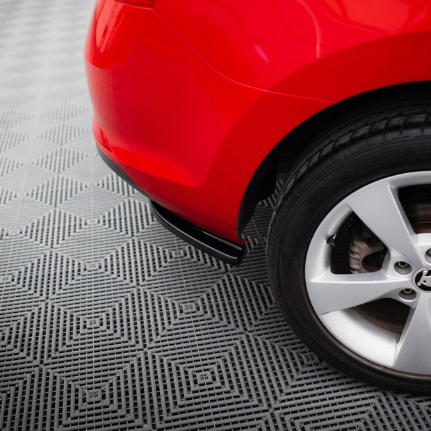 Bakre Sidosplitters för Skoda Rapid Spaceback