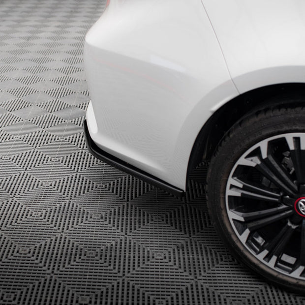 Bakre Sidosplitters för Toyota Corolla Mk12 Sedan