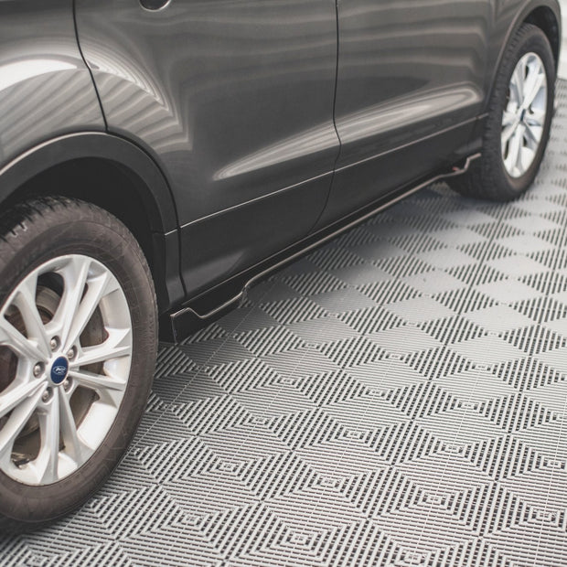 Sidokjolar Diffusers för Ford Escape Mk3