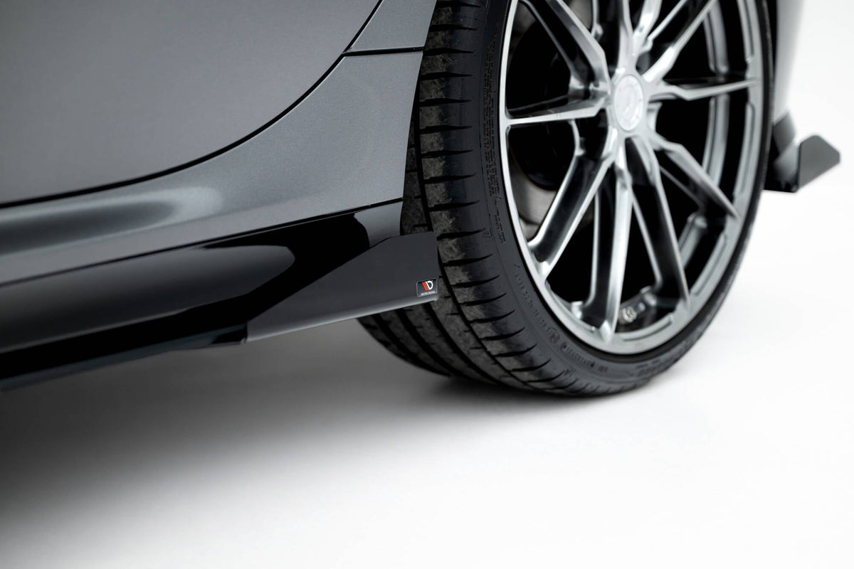 Side Flaps för BMW M135i F70