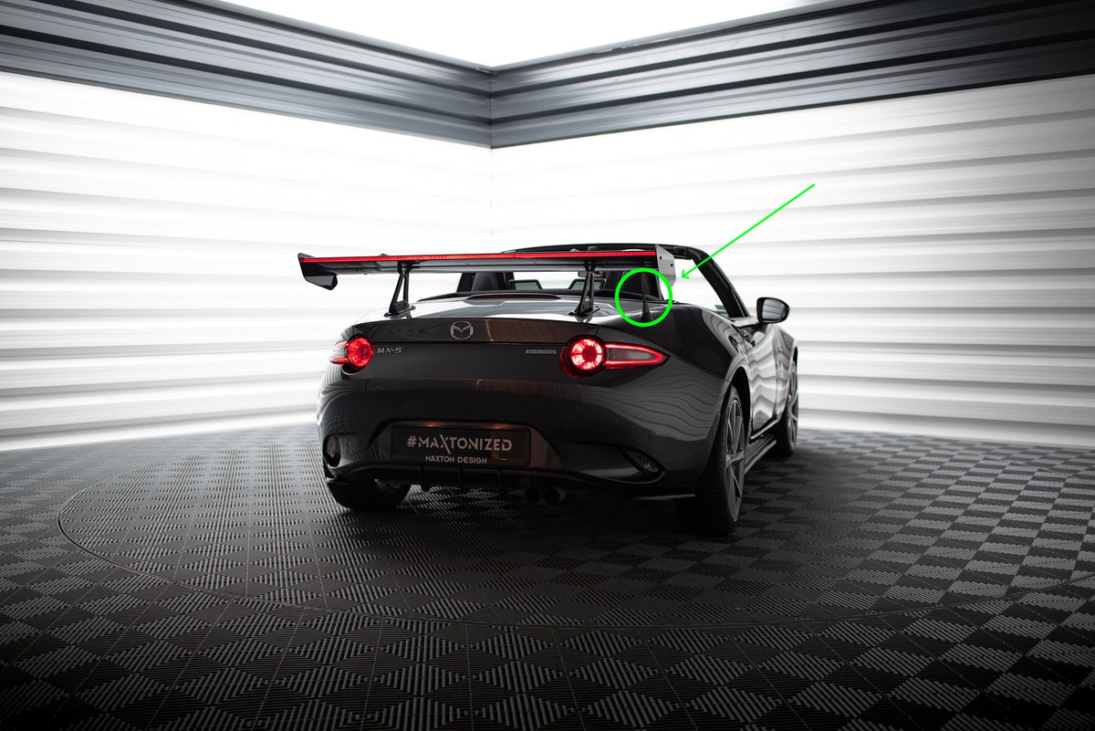 Kolfiberspoiler med övre swan-fäste + LED för Mazda MX-5 ND (Mk4)