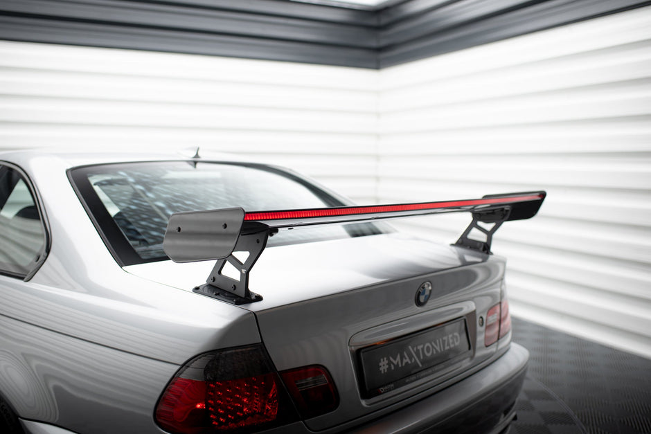 Kolfiberspoiler med yttre fästen + LED för BMW 3 Coupe E46