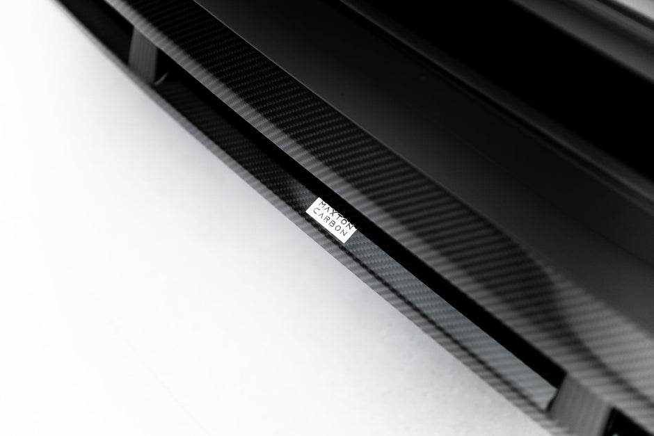 Set Of Prepreg Carbon Splitters för Audi Q8 S-Line Mk1 Facelift