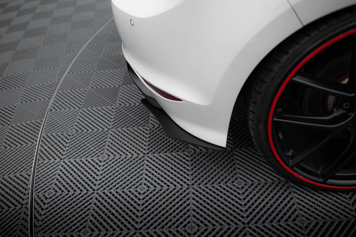 Bakre Diffuser & Bakre Sidosplitters för Volkswagen Golf Mk7 R Hatchback