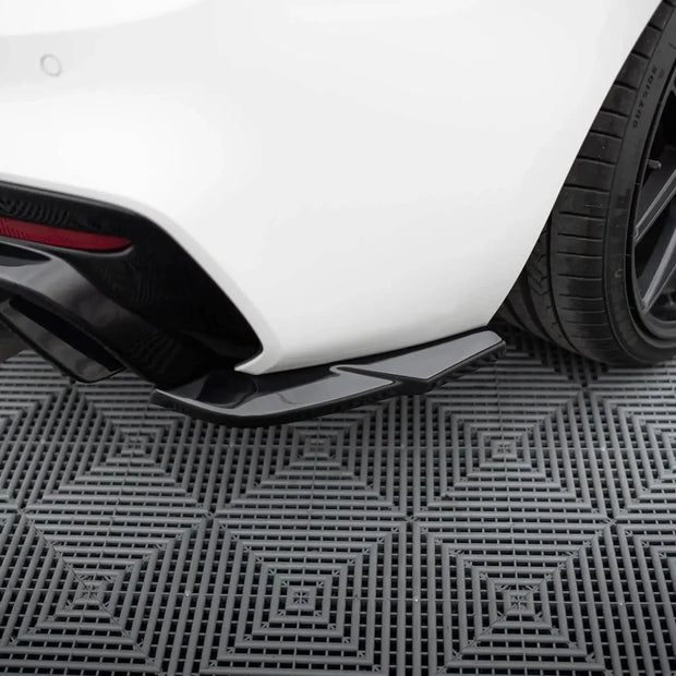 Maxton Design Bakre Sidesplitters V5 – BMW F20 F21 LCI M-Sport Maxton Design
