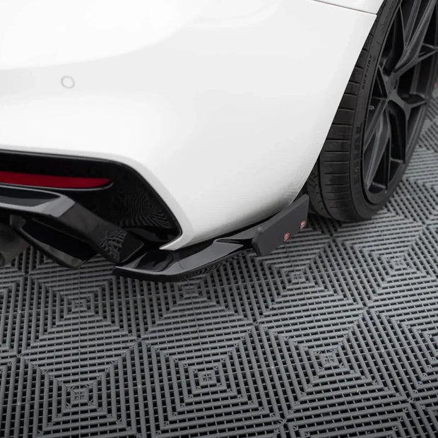 Maxton Design Bakre Sidesplitters V5 Flaps – BMW F20 F21 LCI M-Sport Maxton Design