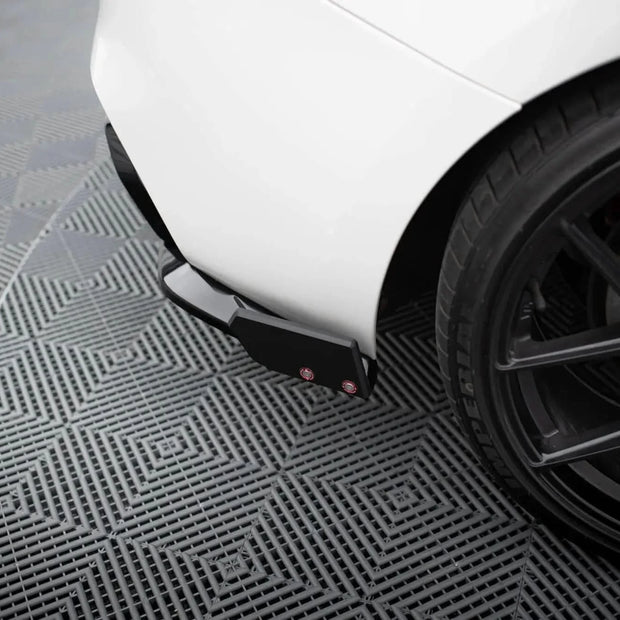Maxton Design Bakre Sidesplitters V5 Flaps – BMW F20 F21 LCI M-Sport Maxton Design