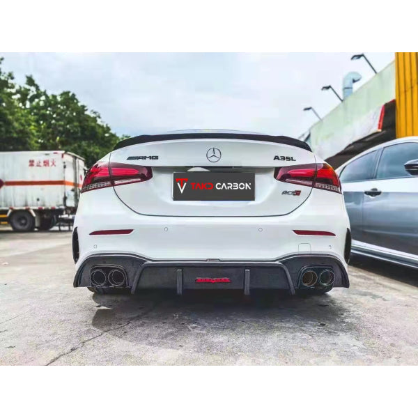 Aerokit i pre-preg Dry Carbon för Mercedes-Benz A35 AMG V177 Sedan 2018–2023