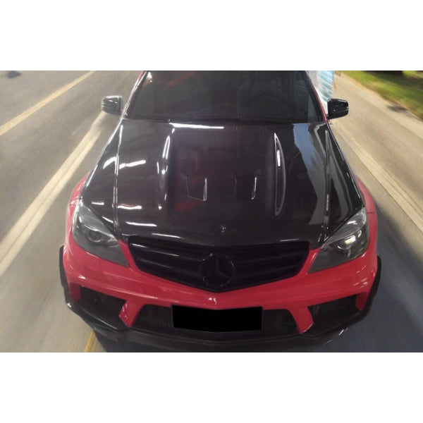 Motorhuv i carbon för Mercedes-Benz C63 AMG W204 2007–2014