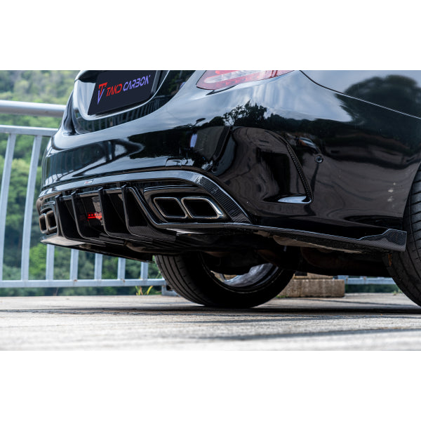 Aerokit i pre-preg Dry Carbon för Mercedes-Benz C-klass W205 Sedan C63 AMG